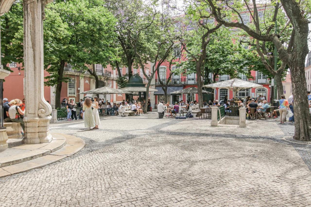 Golden Cage Chiado - Charm Historic And Cozy Lisboa Exterior foto
